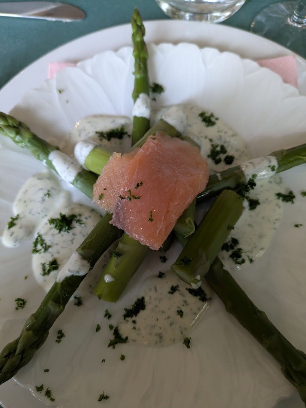 Domaine des Hêtres: Belgian wine &amp; Goffin asparagus