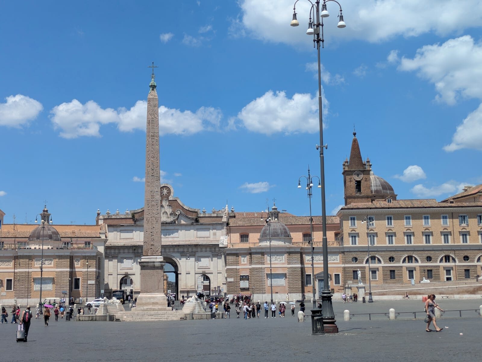 Rome day 4: Quirinal, Tiber, Mercato Monti, espresso